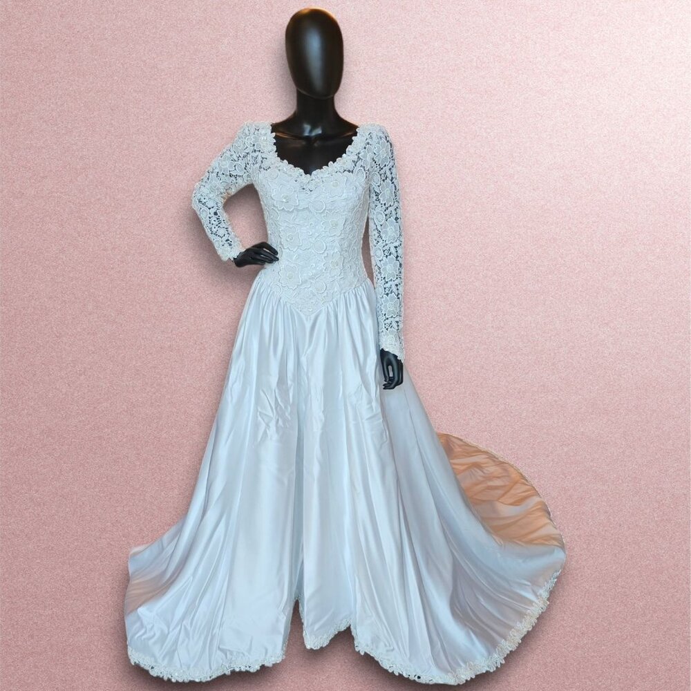 Floral Lace Bodice Long Sleeve Wedding Gown
